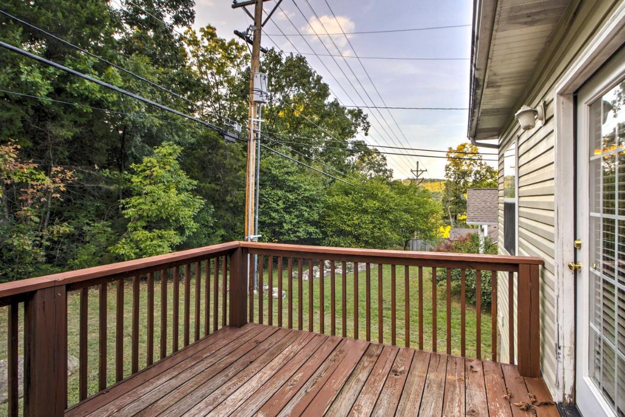 Branson Home With Deck Walk To The Strip And Creek! Buitenkant foto